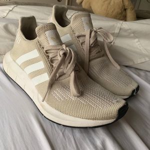 Adidas Swift Run women’s tan sneakers